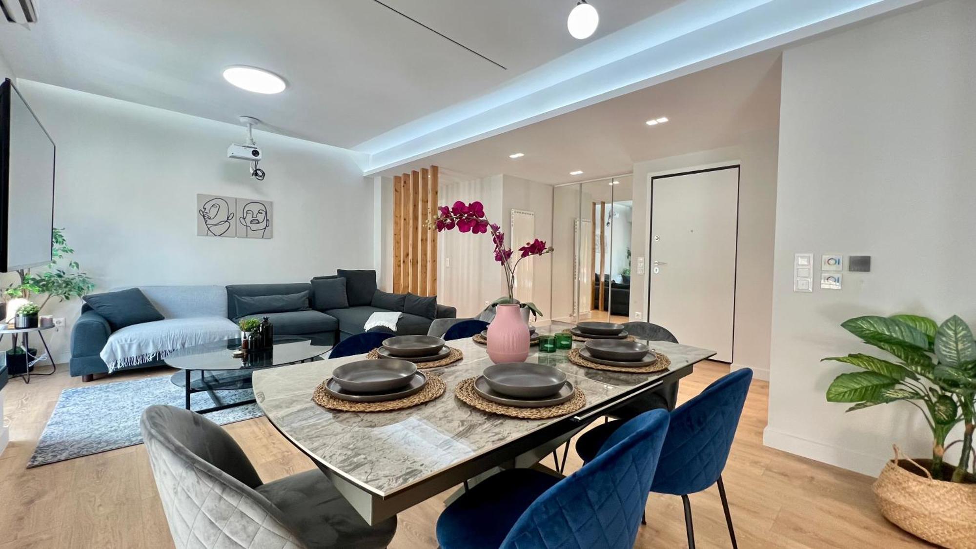 Trion Ierarchon Modern 3 Bdr In Petralona Apartment *