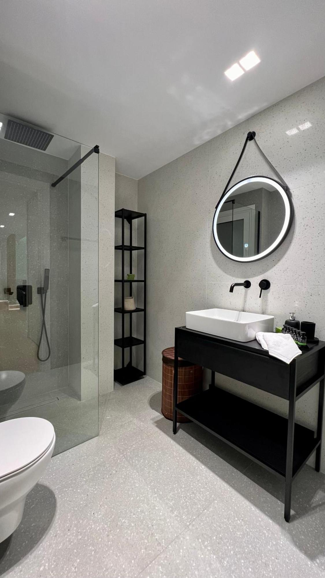 Apartment Trion Ierarchon Modern 3 Bdr In Petralona